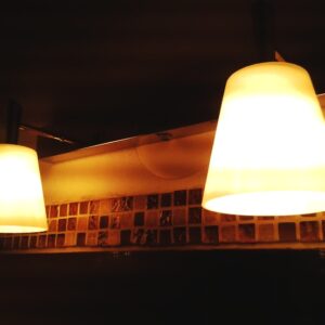 ahorrar-luz-en-casa
